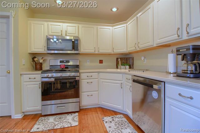 610 Cherry Grove Road, Canton, MI 48188