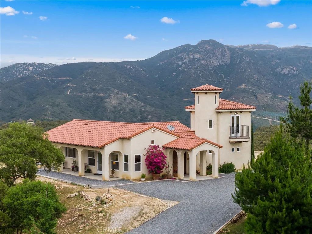 2389 Eric Road, Fallbrook, CA 92028