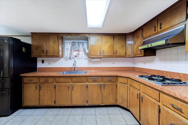 159 Husson Avenue, Bronx, NY 10473