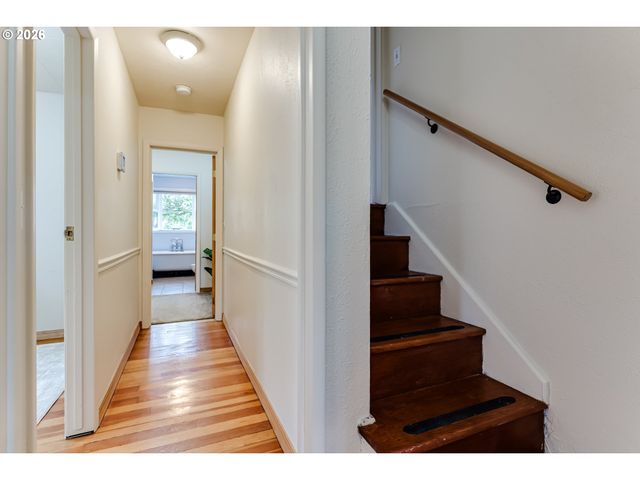 1924 FRIENDLY St, Eugene, OR 97405