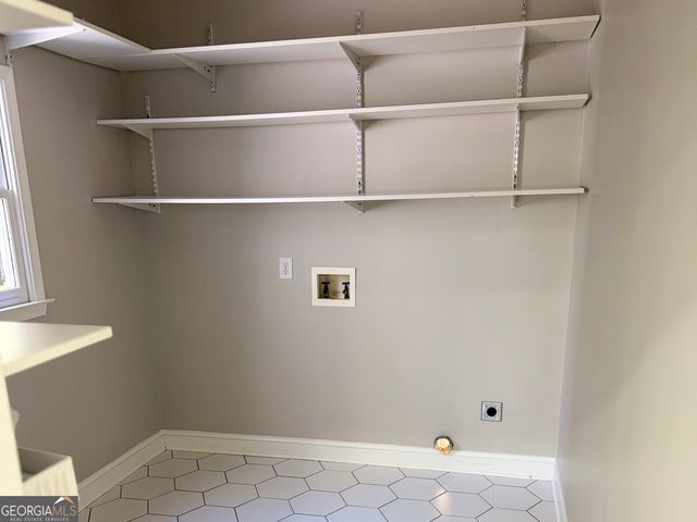 1424 Chatsworth Trace, Lawrenceville, GA 30044