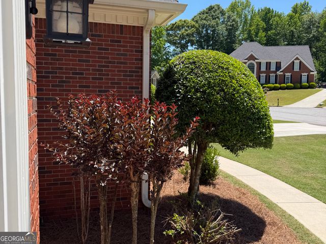 1424 Chatsworth Trace, Lawrenceville, GA 30044