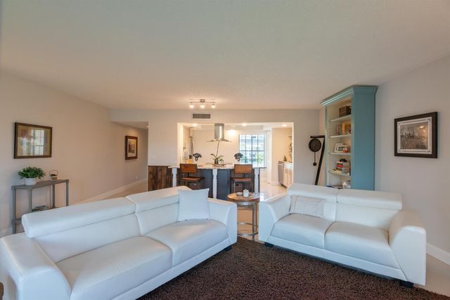 9130 SE Riverfront Terrace L, Jupiter, FL 33469