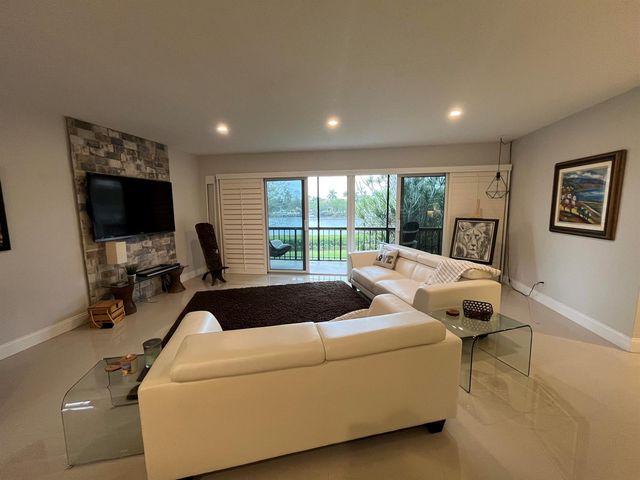 9130 SE Riverfront Terrace L, Jupiter, FL 33469