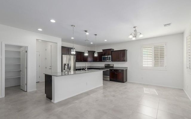 2532 W Corva Drive, Phoenix, AZ 85085