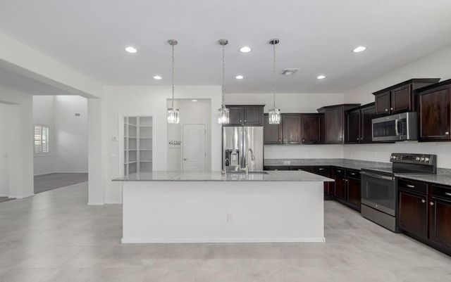 2532 W Corva Drive, Phoenix, AZ 85085