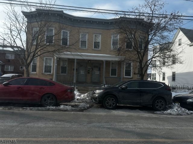 174 E 16Th St, Paterson City, NJ 07524