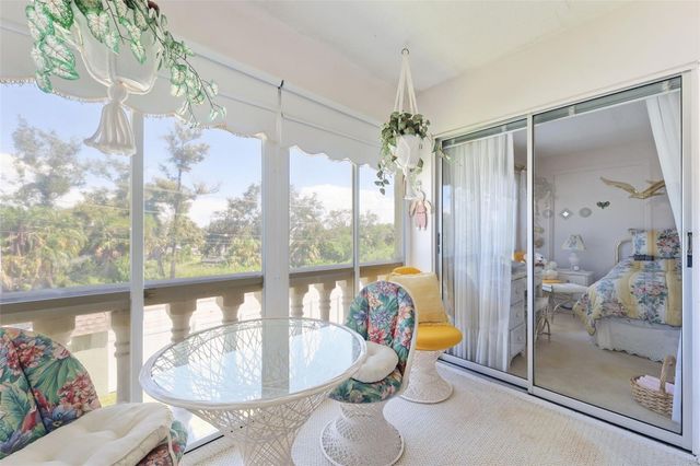1250 S PINELLAS AVE 910, Tarpon Springs, FL 34689