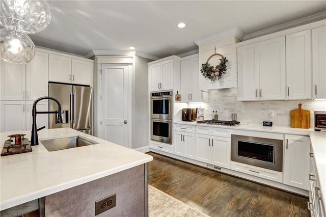 6108 Hutchins Drive, Buford, GA 30518