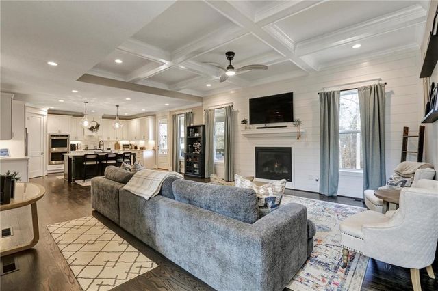 6108 Hutchins Drive, Buford, GA 30518