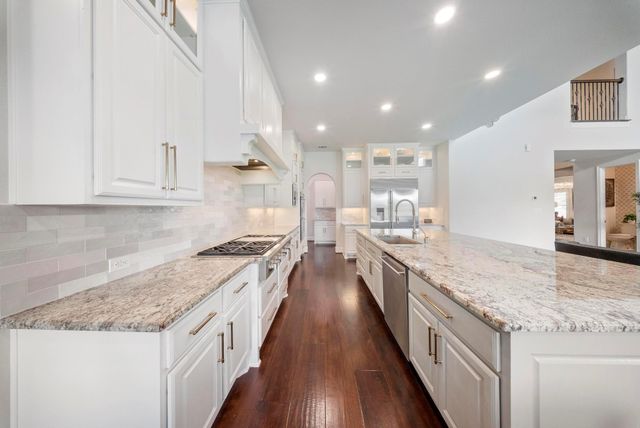 5403 Rouchel Brook Lane, Sugar Land, TX 77479