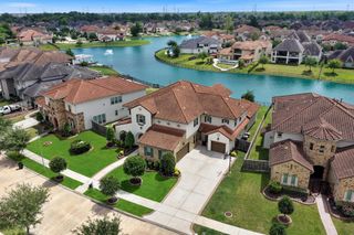 5403 Rouchel Brook Lane, Sugar Land, TX 77479