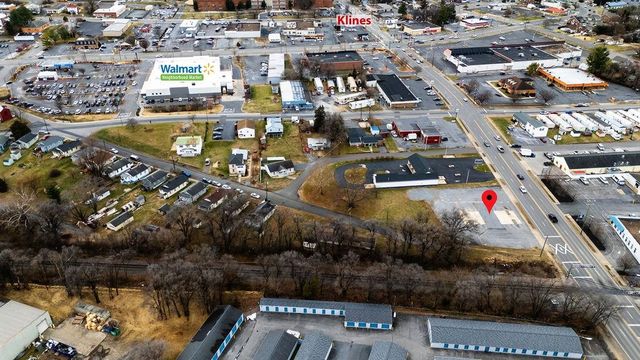 420 N POPLAR AVE, Waynesboro, VA 22980