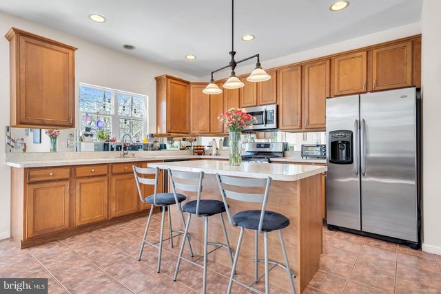 15 TRADEWINDS AVE, Barnegat, NJ 08005