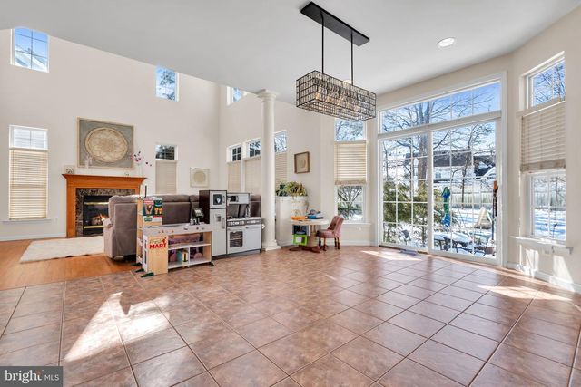 15 TRADEWINDS AVE, Barnegat, NJ 08005