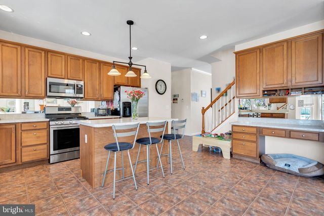15 TRADEWINDS AVE, Barnegat, NJ 08005