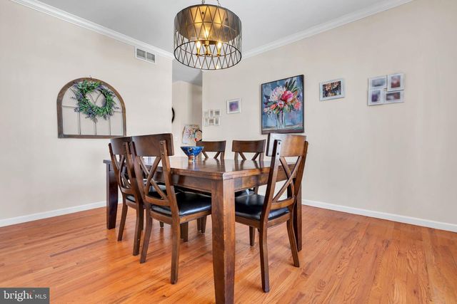 15 TRADEWINDS AVE, Barnegat, NJ 08005