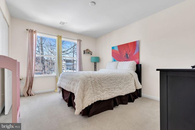 15 TRADEWINDS AVE, Barnegat, NJ 08005