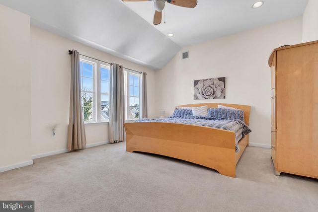 15 TRADEWINDS AVE, Barnegat, NJ 08005