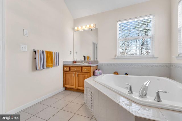 15 TRADEWINDS AVE, Barnegat, NJ 08005