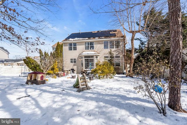 15 TRADEWINDS AVE, Barnegat, NJ 08005