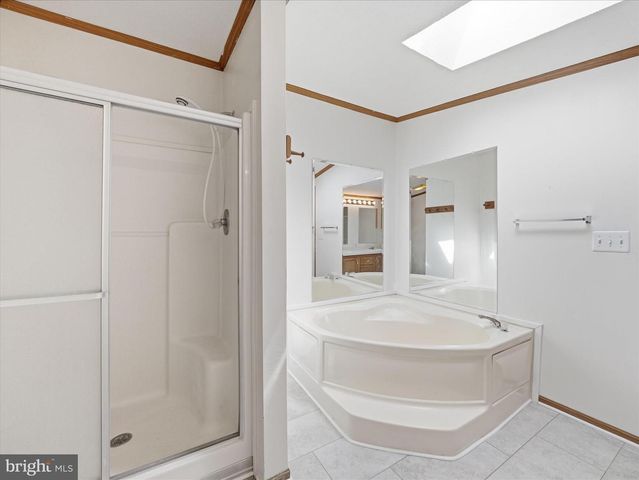 16 TEAL RD N, Martinsburg, WV 25405