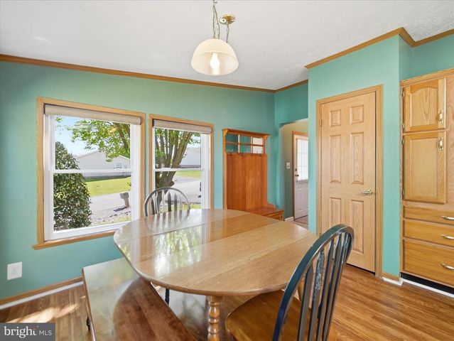 16 TEAL RD N, Martinsburg, WV 25405