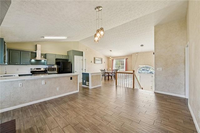 1549 Wynfield Drive, Auburn, GA 30011