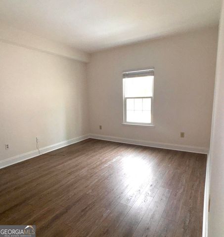 1075 Peachtree Walk NE 221, Atlanta, GA 30309