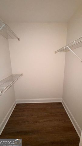 1075 Peachtree Walk NE 221, Atlanta, GA 30309