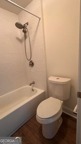 1075 Peachtree Walk NE 221, Atlanta, GA 30309