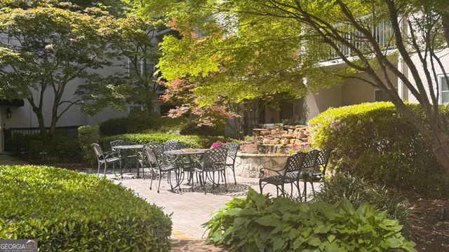 1075 Peachtree Walk NE 221, Atlanta, GA 30309