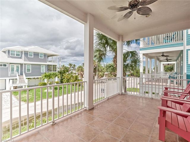 276 Delmar AVE, Fort Myers Beach, FL 33931