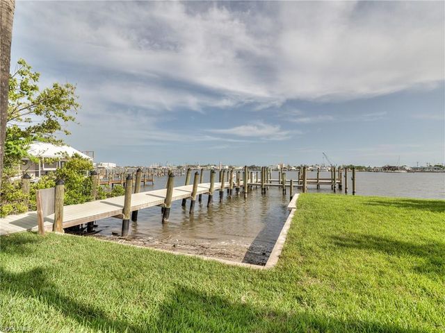 276 Delmar AVE, Fort Myers Beach, FL 33931