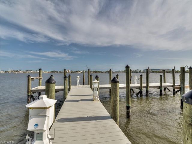 276 Delmar AVE, Fort Myers Beach, FL 33931