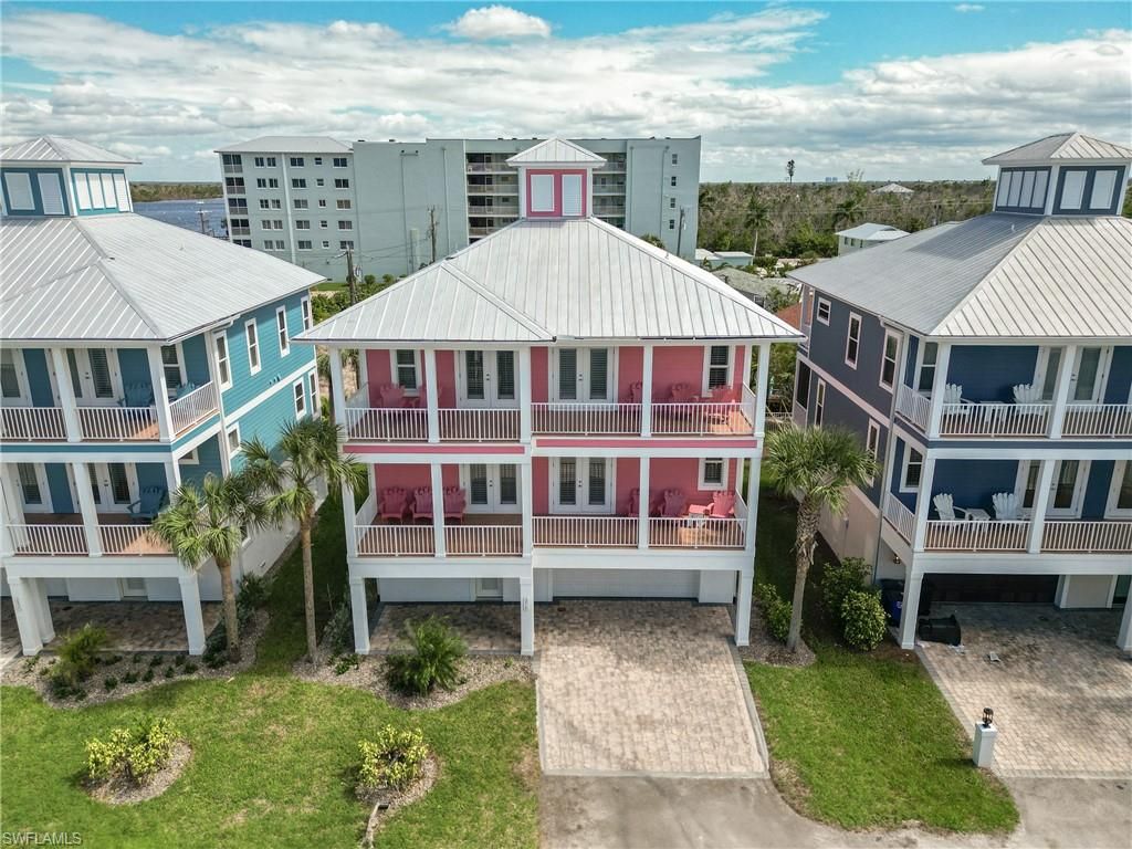 276 Delmar AVE, Fort Myers Beach, FL 33931