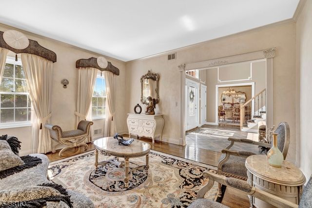 1 Bailiwick Dr, Warren Twp., NJ 07059