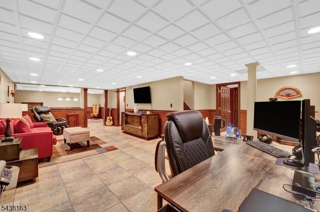 1 Bailiwick Dr, Warren Twp., NJ 07059