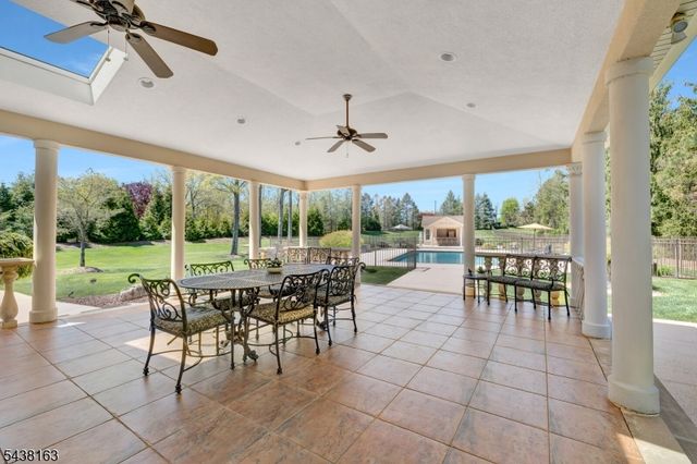 1 Bailiwick Dr, Warren Twp., NJ 07059
