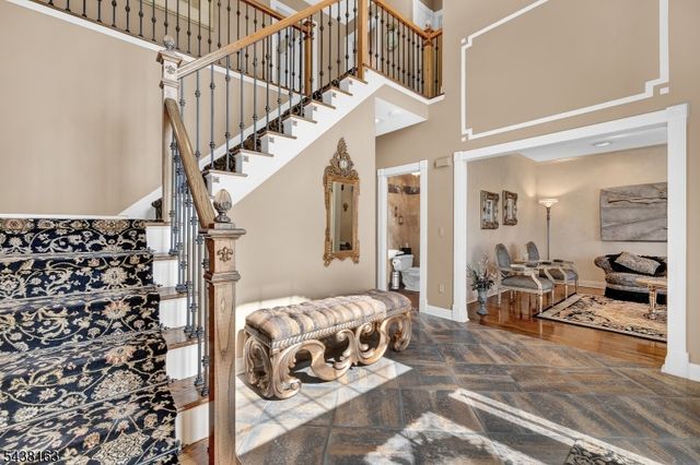 1 Bailiwick Dr, Warren Twp., NJ 07059