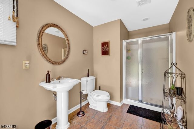 1 Bailiwick Dr, Warren Twp., NJ 07059