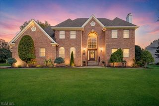 1 Bailiwick Dr, Warren Twp., NJ 07059