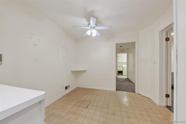 31915 W 14 Mile Road, Farmington Hills, MI 48334