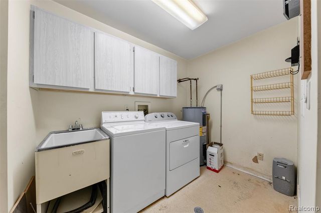 31915 W 14 Mile Road, Farmington Hills, MI 48334