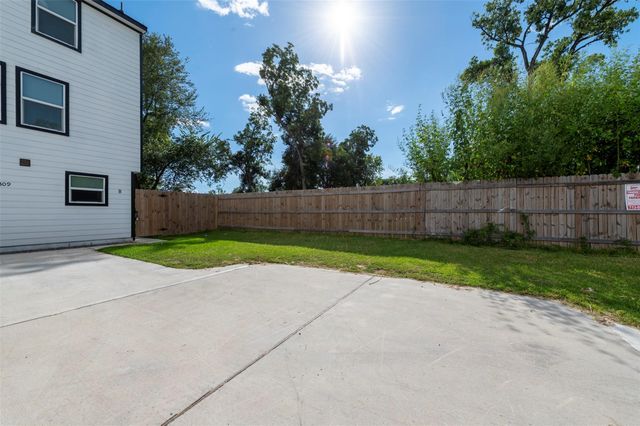 6309 Sandra Street, Houston, TX 77028