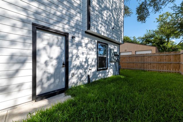 6309 Sandra Street, Houston, TX 77028