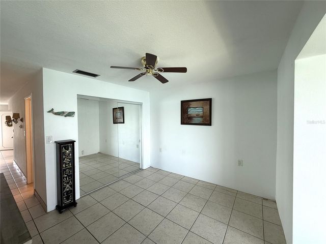 250 126TH AVENUE 202, Treasure Island, FL 33706