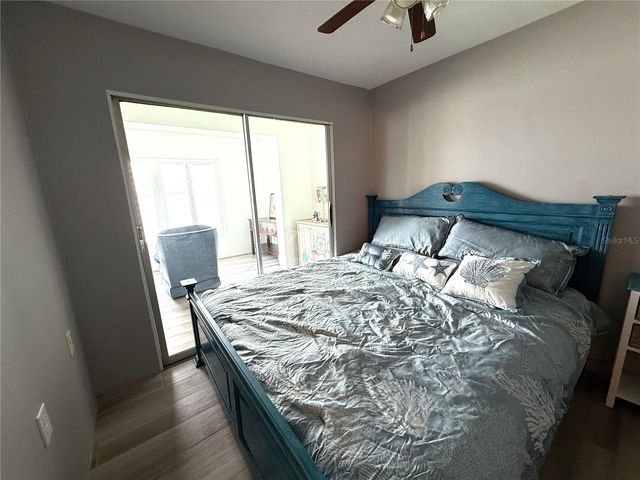 250 126TH AVENUE 202, Treasure Island, FL 33706