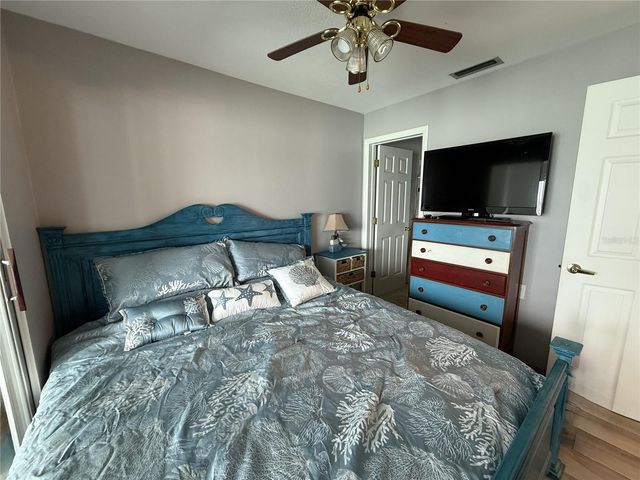 250 126TH AVENUE 202, Treasure Island, FL 33706