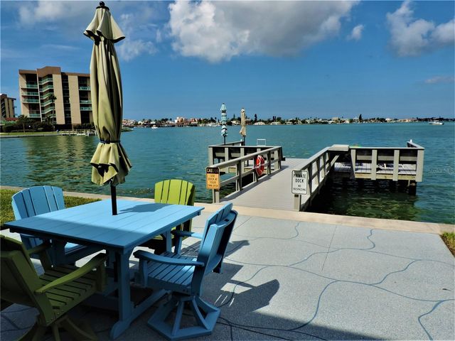 250 126TH AVENUE 202, Treasure Island, FL 33706